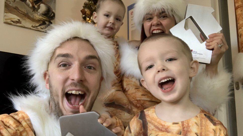 frtyfve’s LadBaby scores third straight Christmas number one